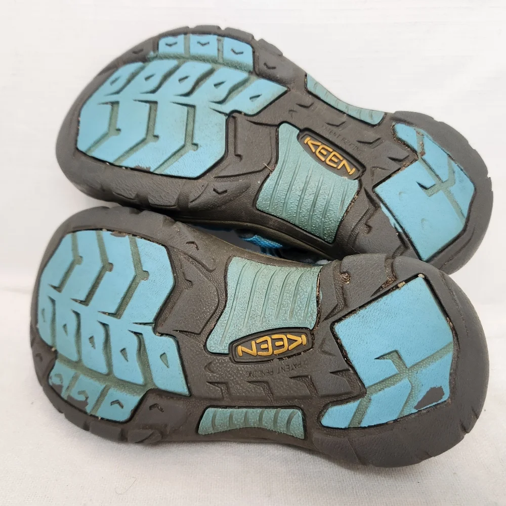 Keens Newport H2 Kids 12 Youth Gray Blue Sandals Waterproof